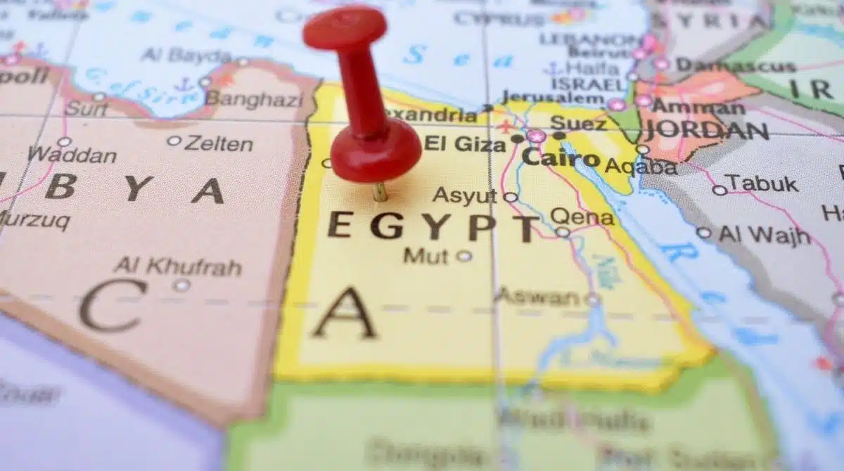 Egypt’s Location, Size and Population: Key Facts Every Tourist Should Know